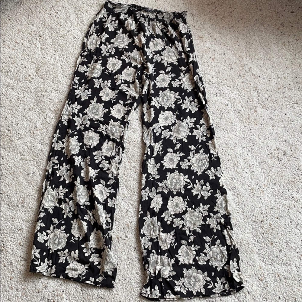 Brandy Melville floral pant